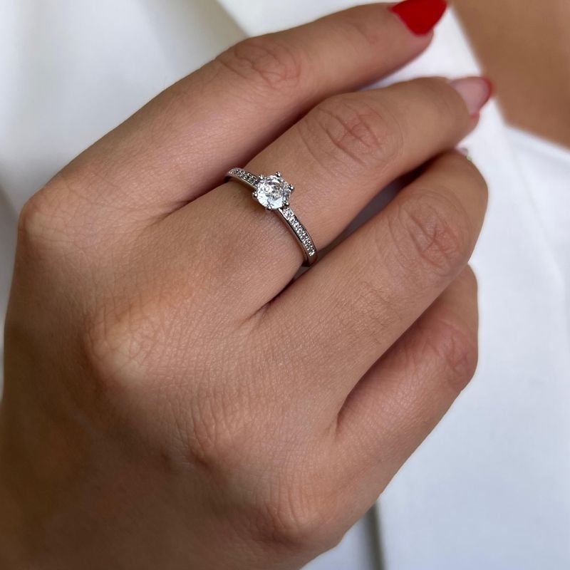 Anel Solitário Biju Fina Dourado/Ródio