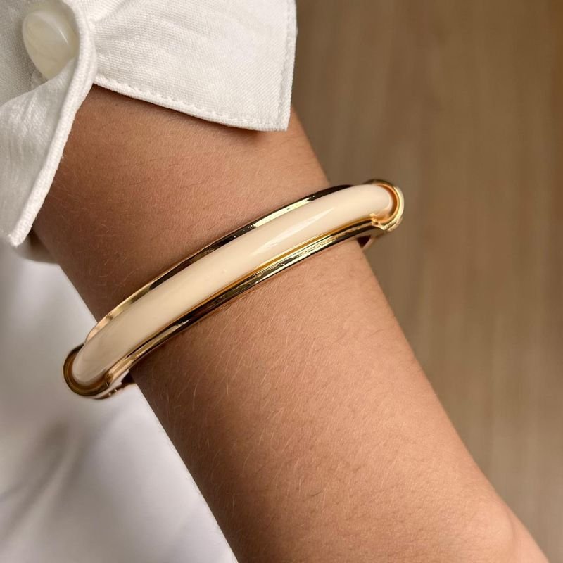 Bracelete Resinado Biju Fina Dourado