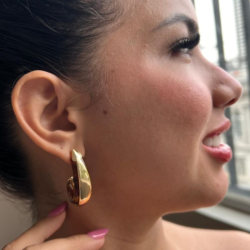 Brinco Argola Gota Resinado Biju Fina Dourado