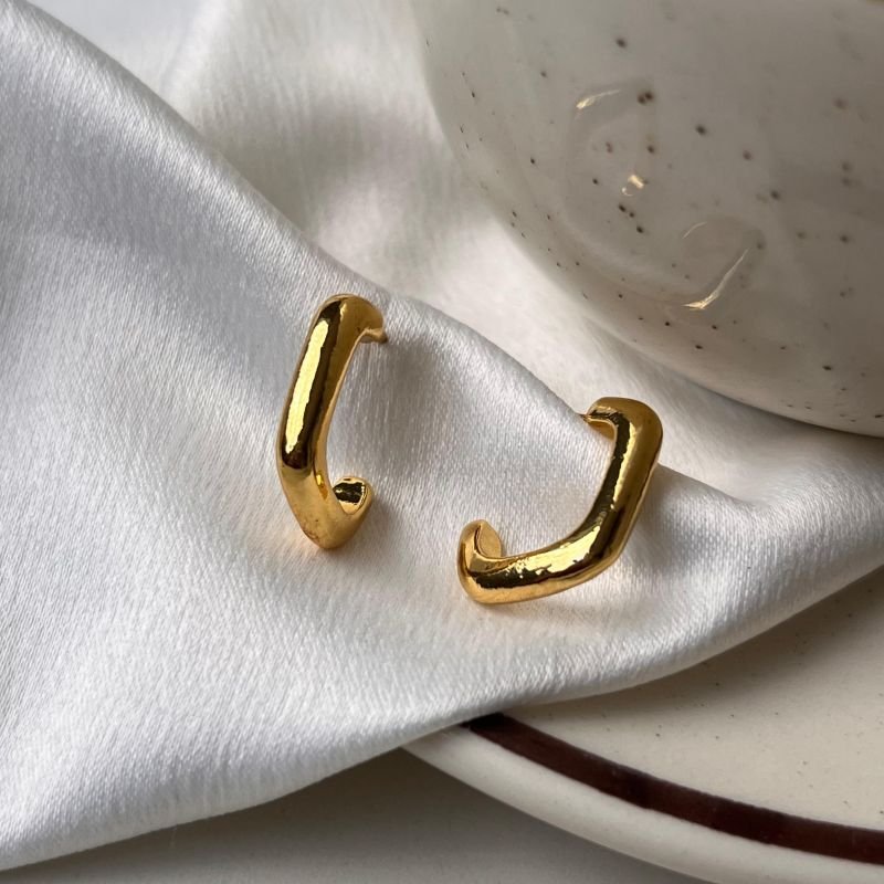 Brinco Biju Fina Dourado