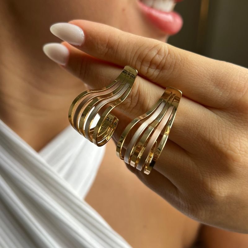 Brinco Biju Fina Dourado