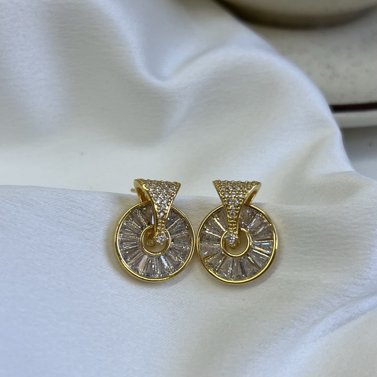 Brinco Biju Fina Dourado/Ródio