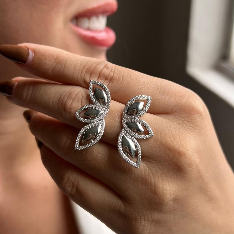 Brinco Biju Fina Dourado/Ródio