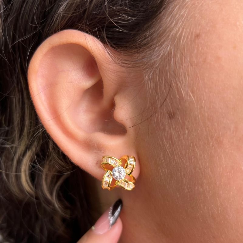 Brinco Cravejado Banho Ouro 18k