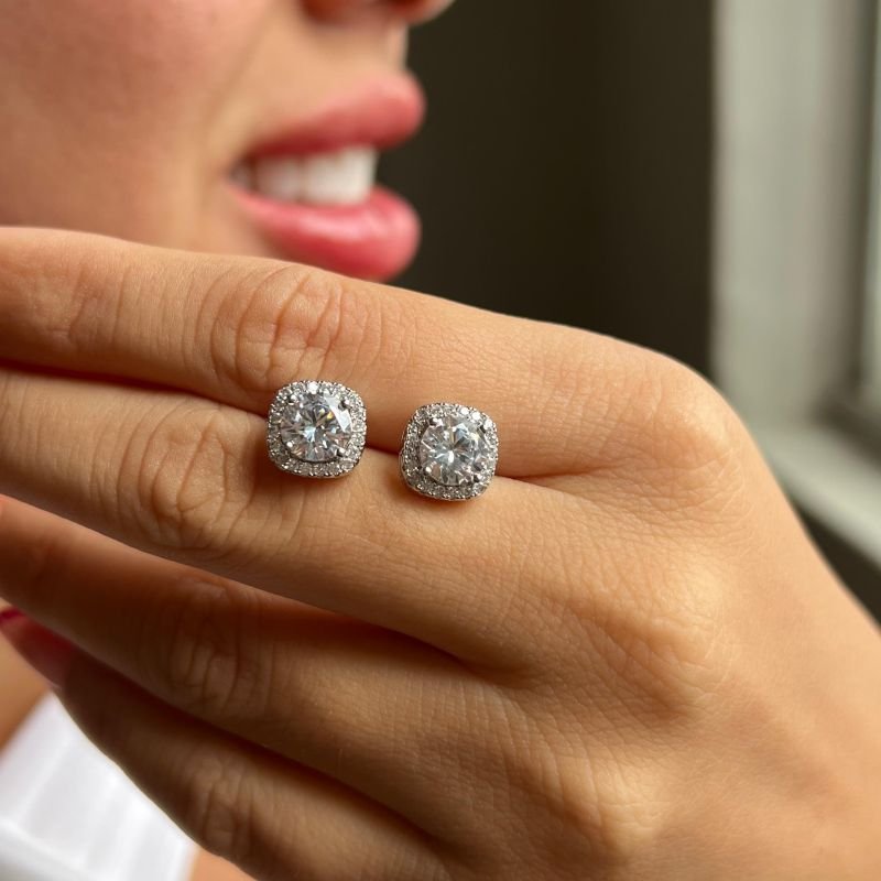 Brinco Cravejado Biju Fina Dourado/Ródio