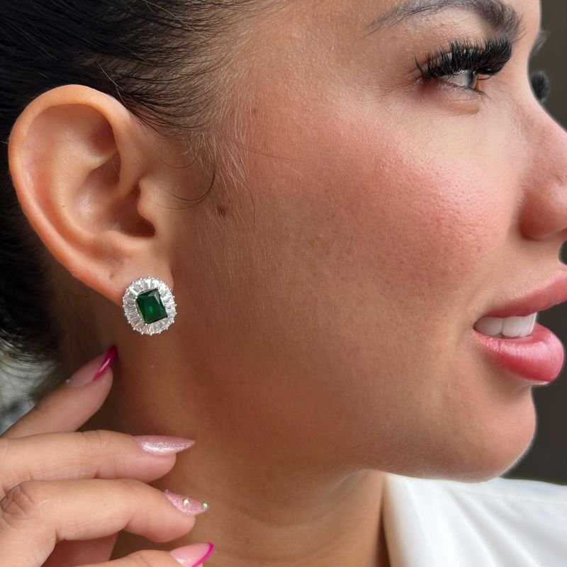 Brinco Cravejado c/ Microzircônia Biju Fina Dourado/Ródio