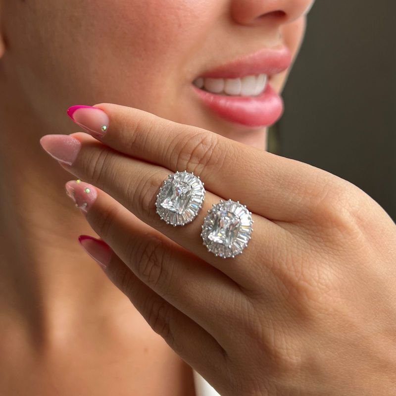 Brinco Cravejado c/ Microzircônia Biju Fina Dourado/Ródio