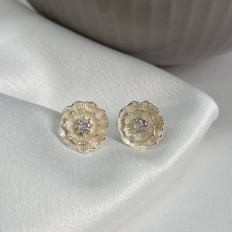 Brinco de Flor Banho Ouro 18k/Prata 925