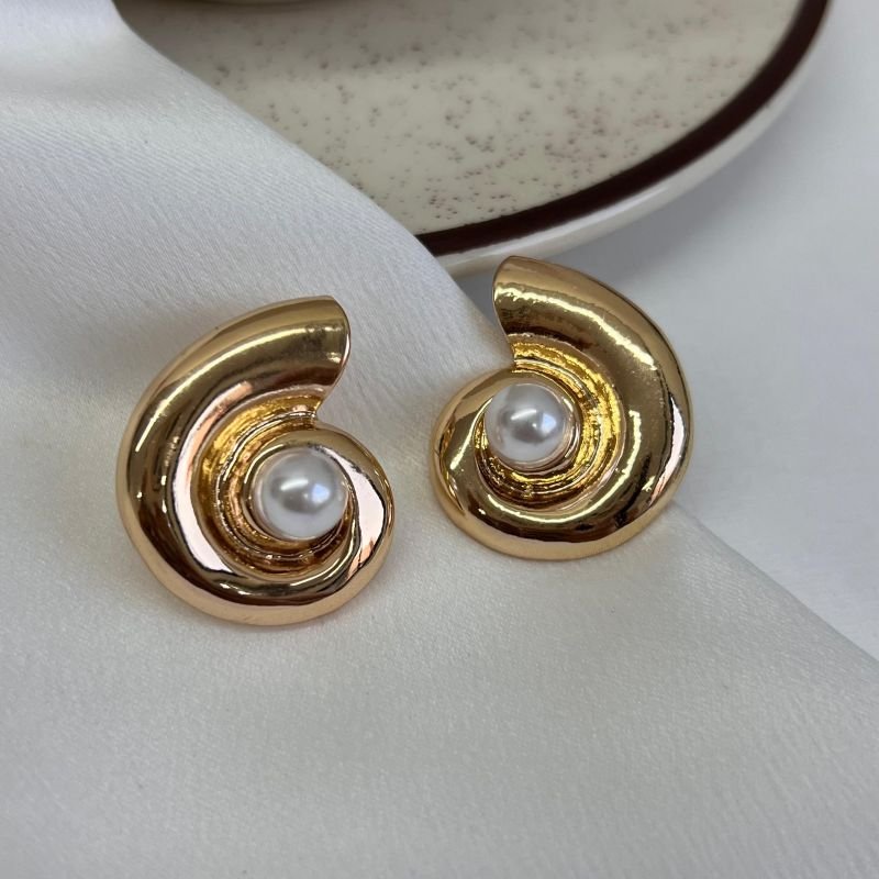 Brinco Espiral C/ Pérola Biju Fina Dourado/Ródio