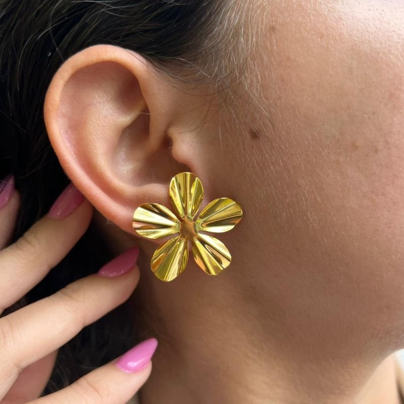Brinco Flor De Chapa Banho Ouro 18k/Prata 925
