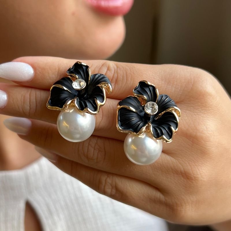 Brinco Flor Resinado Biju Fina Dourado