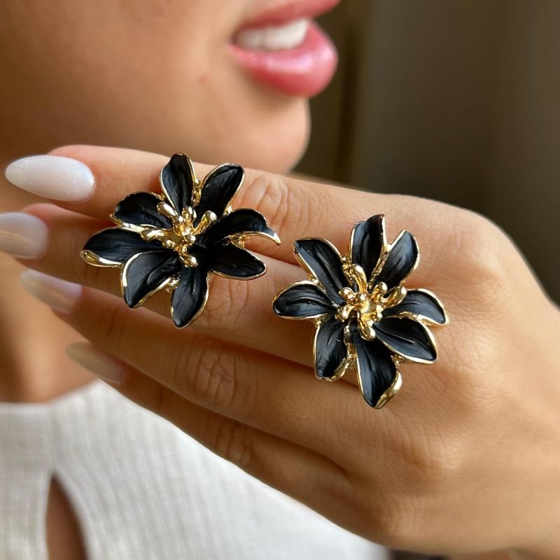 Brinco Flor Resinado Biju Fina Dourado
