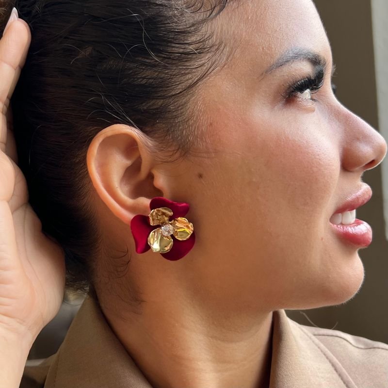 Brinco Flor Veludo Bijuteria
