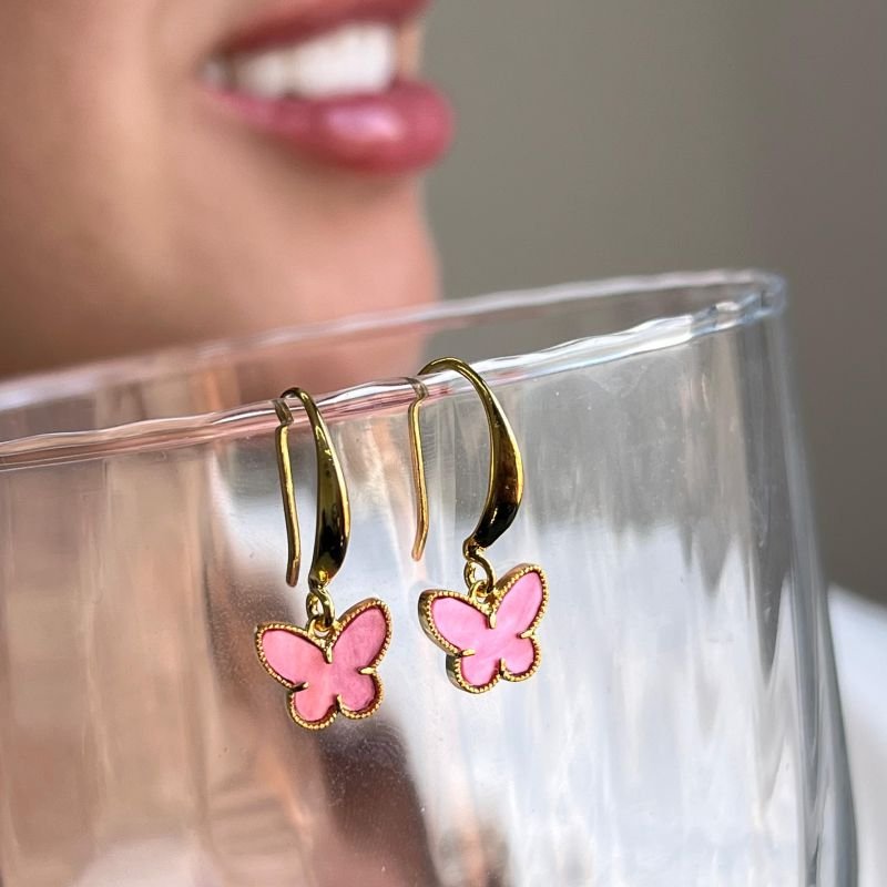 Brinco Gancho C/ Borboleta Resinada Banho Ouro 18k