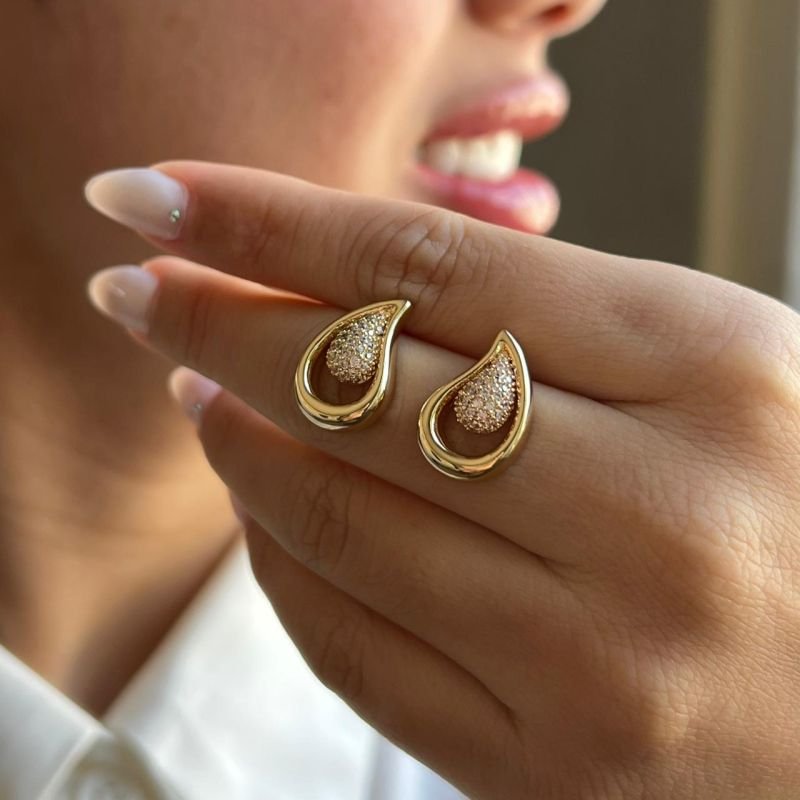 Brinco Gota Biju Fina Dourado/Ródio