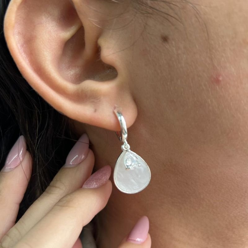 Brinco Gota c/ Madrepérola Banho Ouro 18k/Prata 925