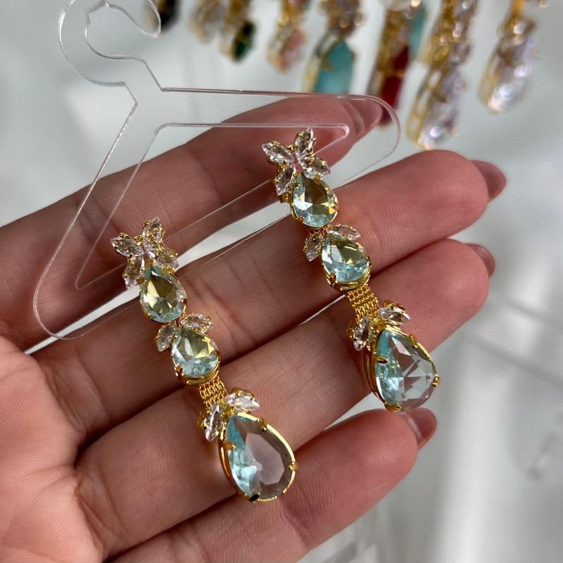 Brinco Gota Pedraria Banho Ouro 18k