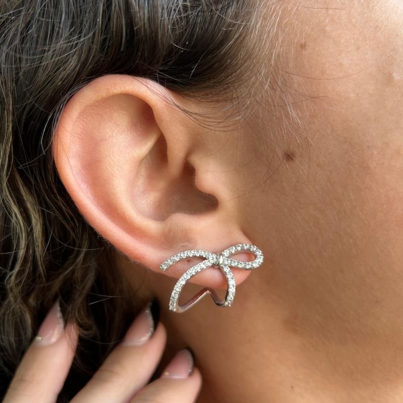 Brinco Laço Biju Fina Ródio