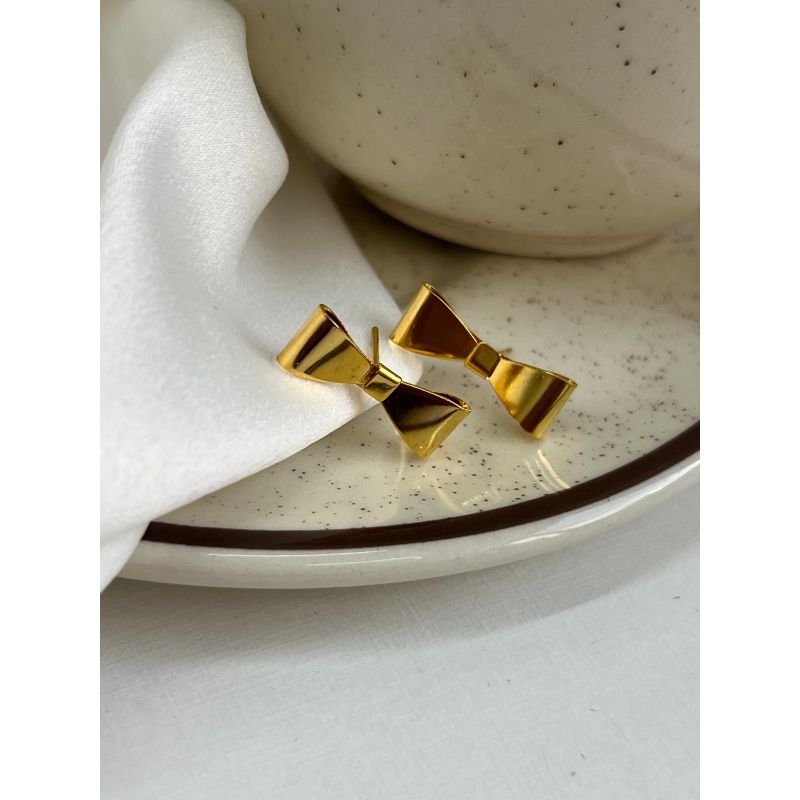 Brinco Laço Liso Banho Ouro 18k