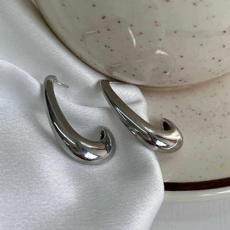 Brinco Meia Lua Biju Fina Dourado