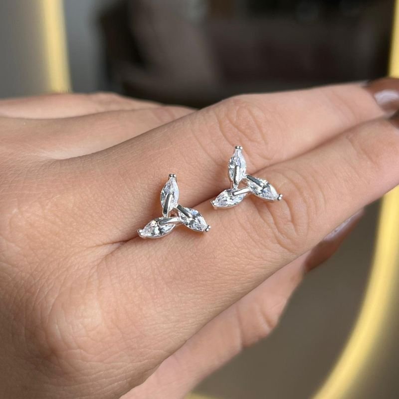 Brinco Minimalista Darlene Banho Ouro18k