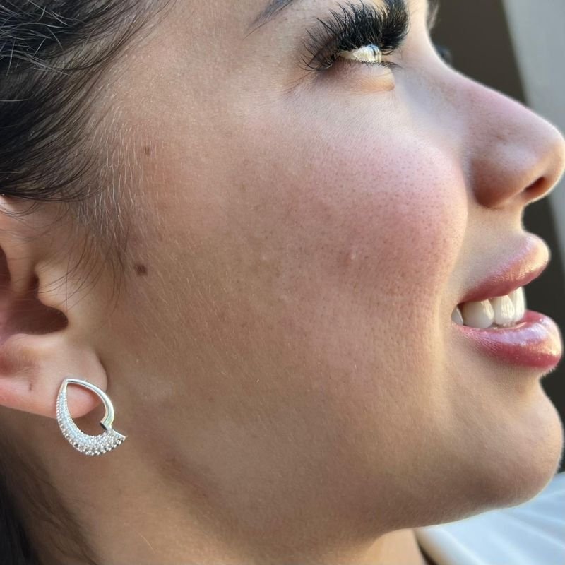 Brinco Minimalista Esther Banho Ouro18k/Prata 925