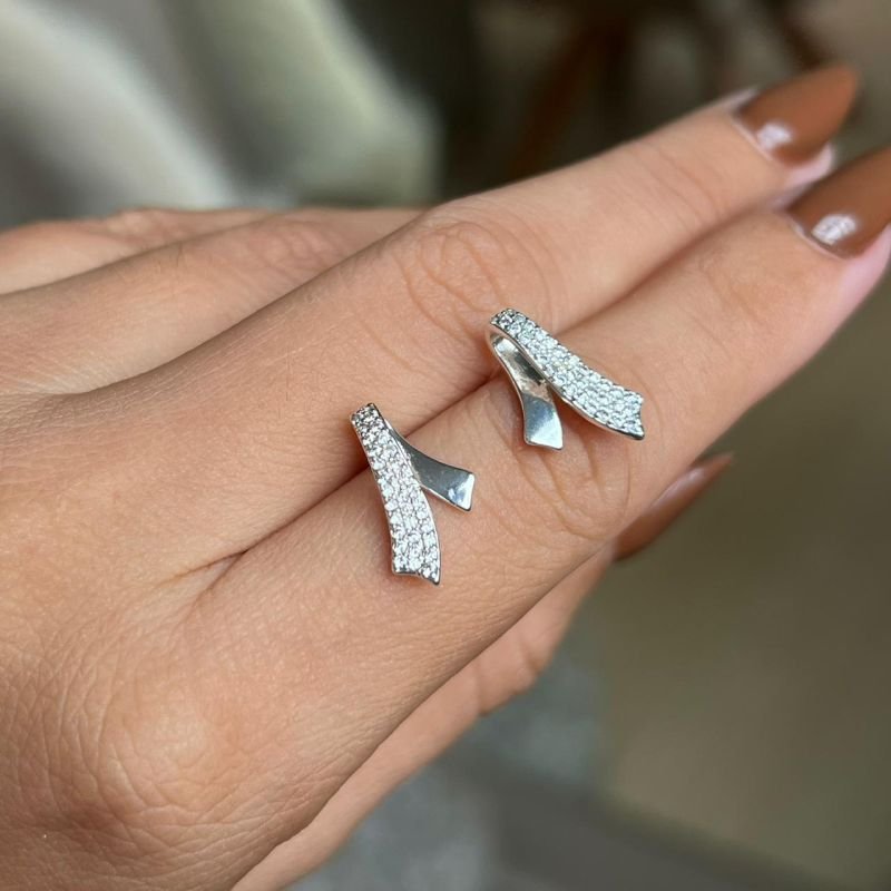 Brinco Minimalista Isabella Banho Ouro18k/Prata 925