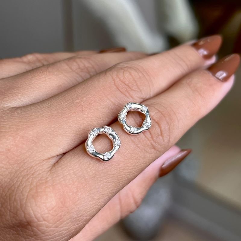 Brinco Minimalista Maya Banho Ouro18k/Prata 925