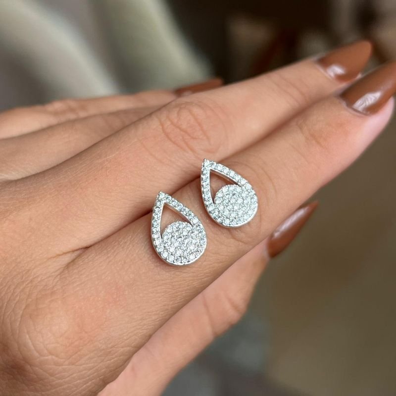 Brinco Minimalista Victória Banho Ouro18k/Prata 925