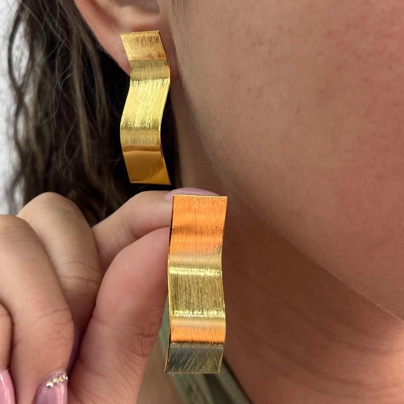 Brinco Onda Banho Ouro 18k/Prata 925