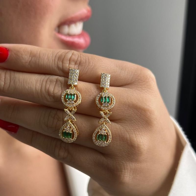 Brinco Pedraria Biju Fina Dourado/Ródio