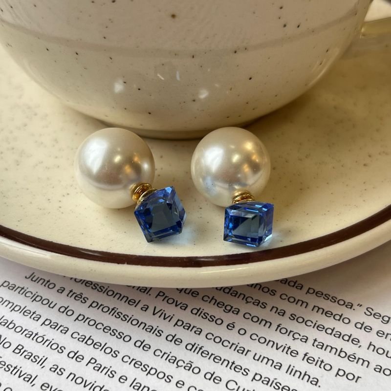Brinco Perolado Inspiração Banho Ouro 18k