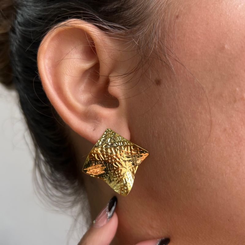 Brinco Quadrado Orgânico Banho Ouro 18k/Prata 925