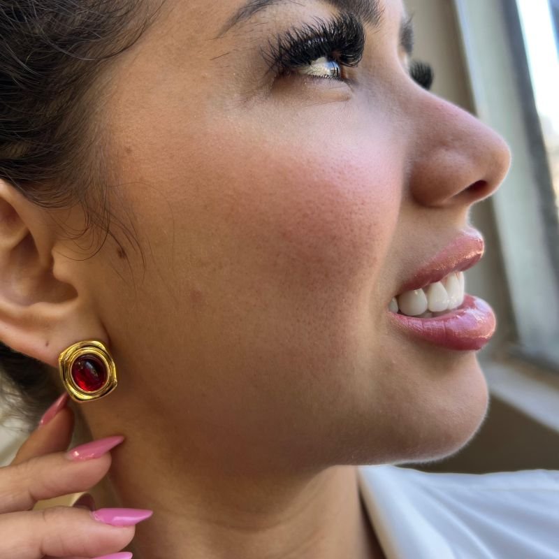 Brinco Resinado Aço Inoxidável Dourado