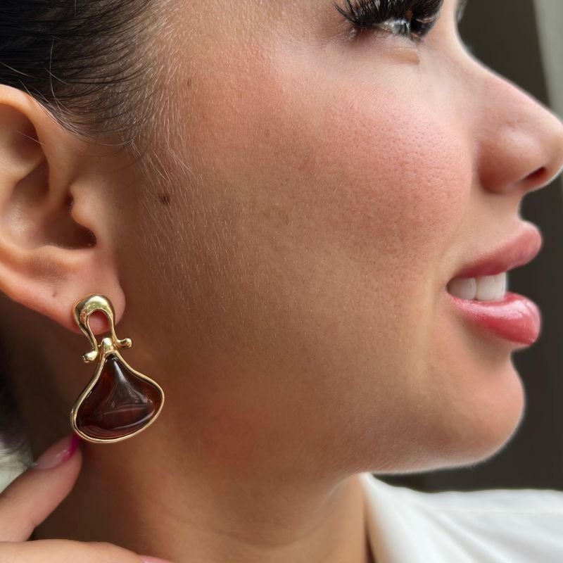 Brinco Resinado Dourado