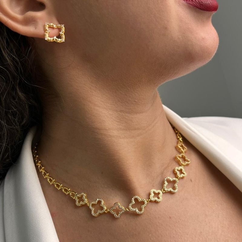Choker Trevos Cravejado Banho Ouro 18k