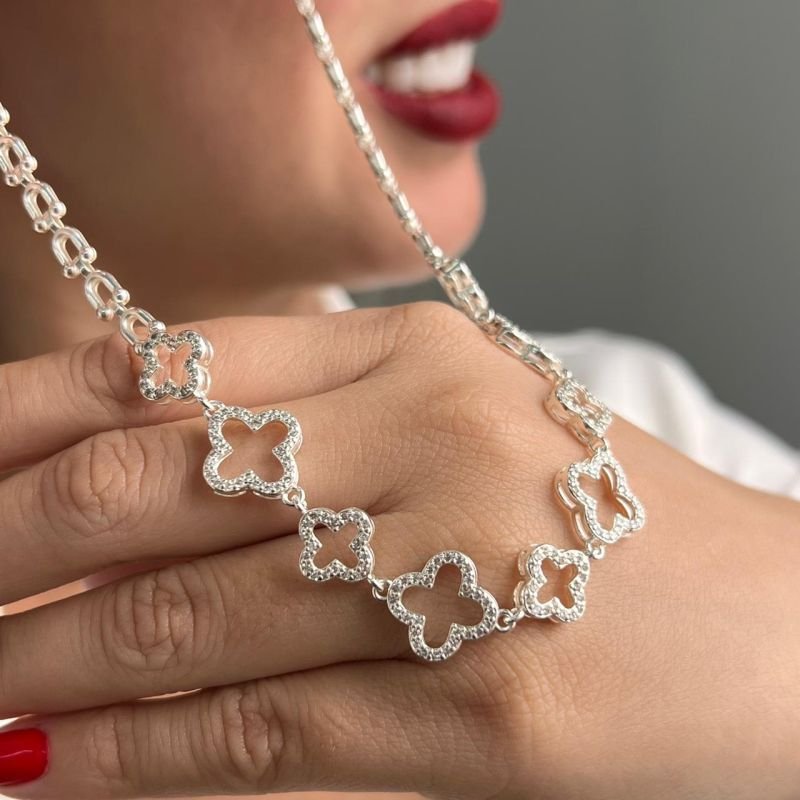 Choker Trevos Cravejado Banho Prata 925