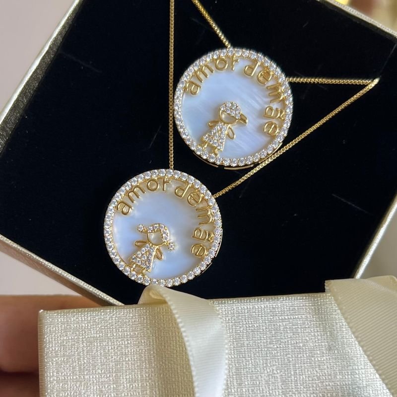 Colar Amor de Mãe c/ Madrepérola Banho Ouro 18k