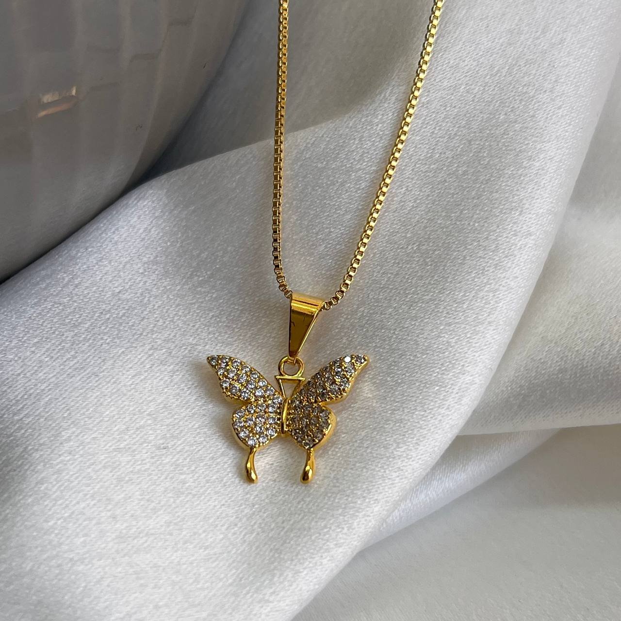 Colar Borboleta Cravejada Banho Ouro 18k/Prata 925