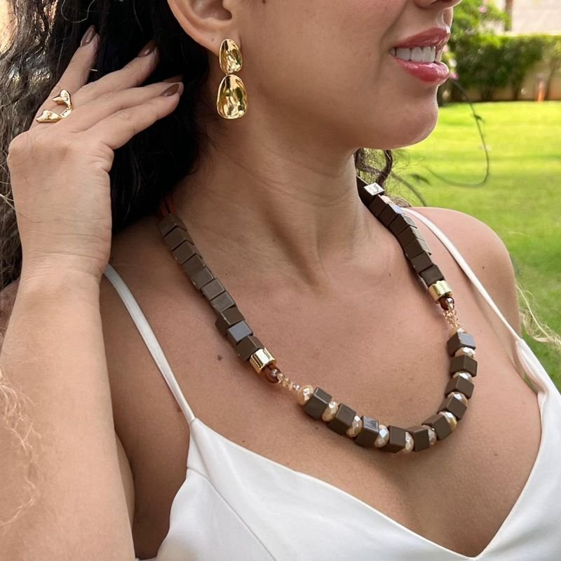 Colar Courino C/ Resina