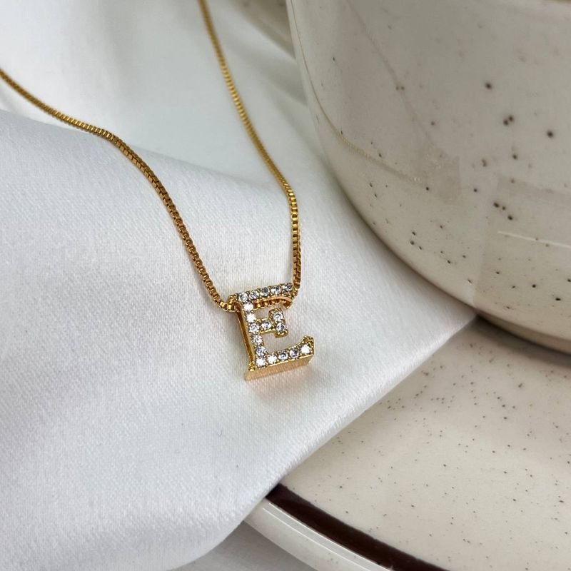 Colar Letra E Banho Ouro 18k/Prata 925