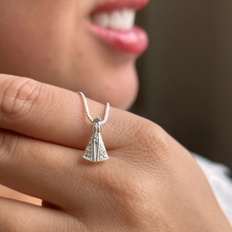 Colar Nossa Senhora Em Micro Zircônia Banho Ouro 18k/Prata 925