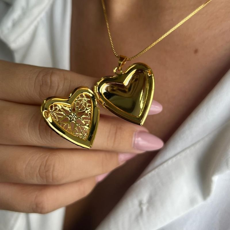 Colar Relicário (M) Banho Ouro 18k