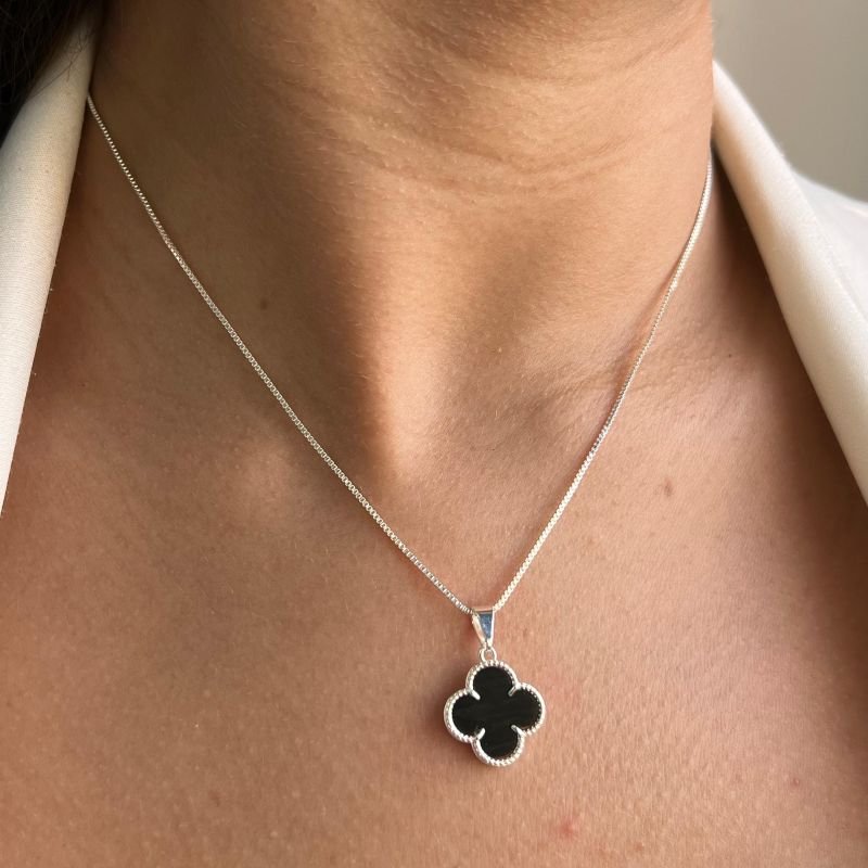 Colar Trevo Resinado Banho Prata 925