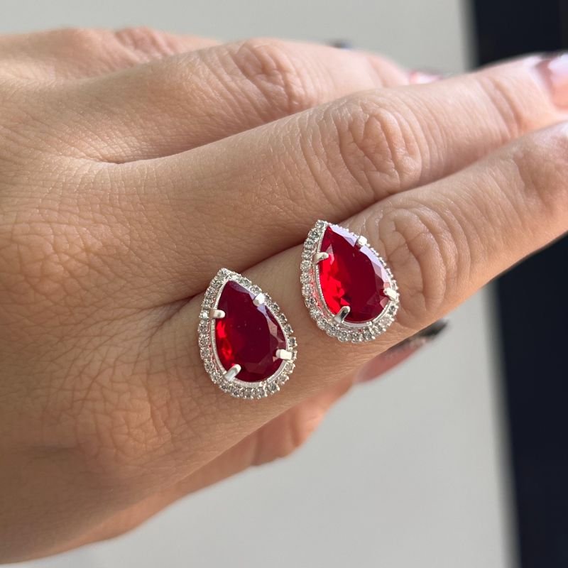 Conjunto Colar + Brinco Gota Cravejado Vermelho Banho Prata 925