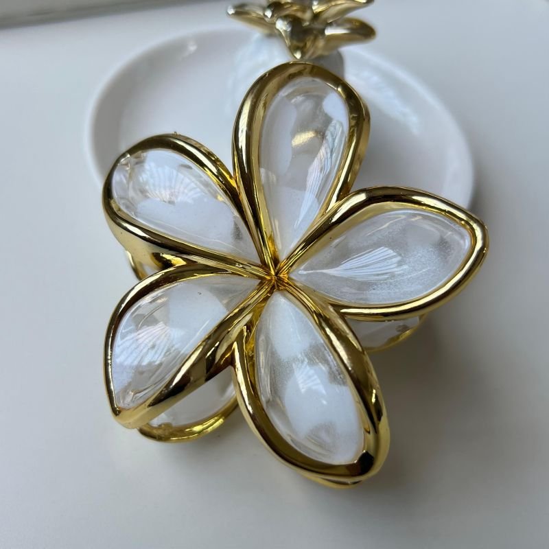 Presilha Flor Translúcida