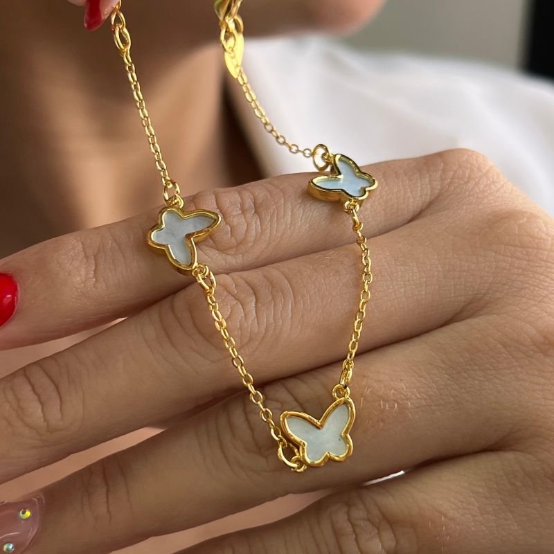 Pulseira Borboleta Resinada Banho Ouro 18k