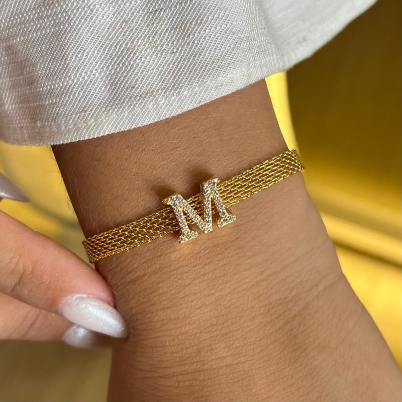 Pulseira Esteira c/ Inicial Banho Ouro 18k