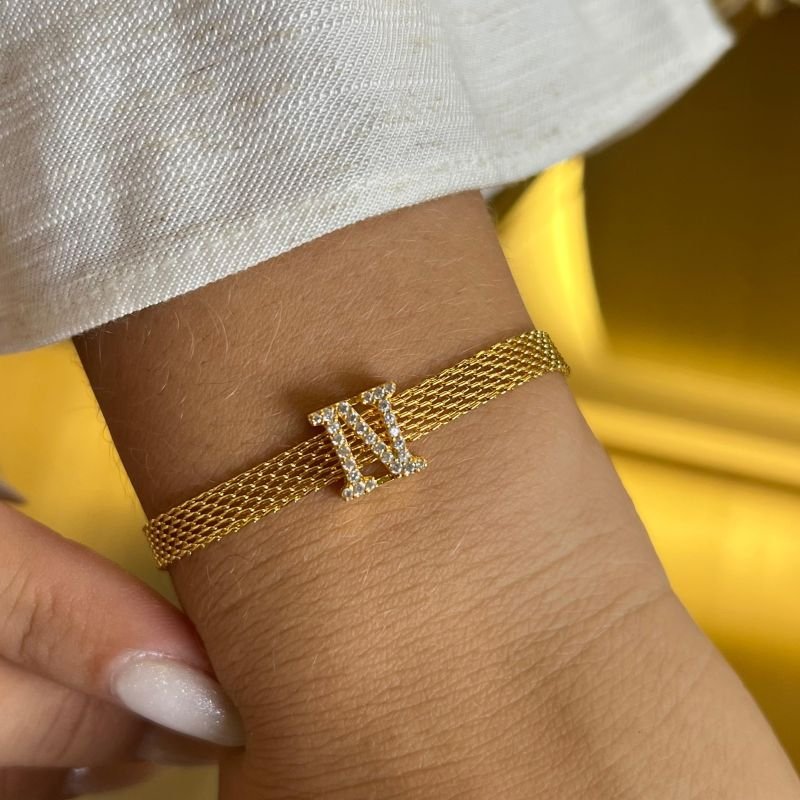 Pulseira Esteira c/ Inicial Banho Ouro 18k
