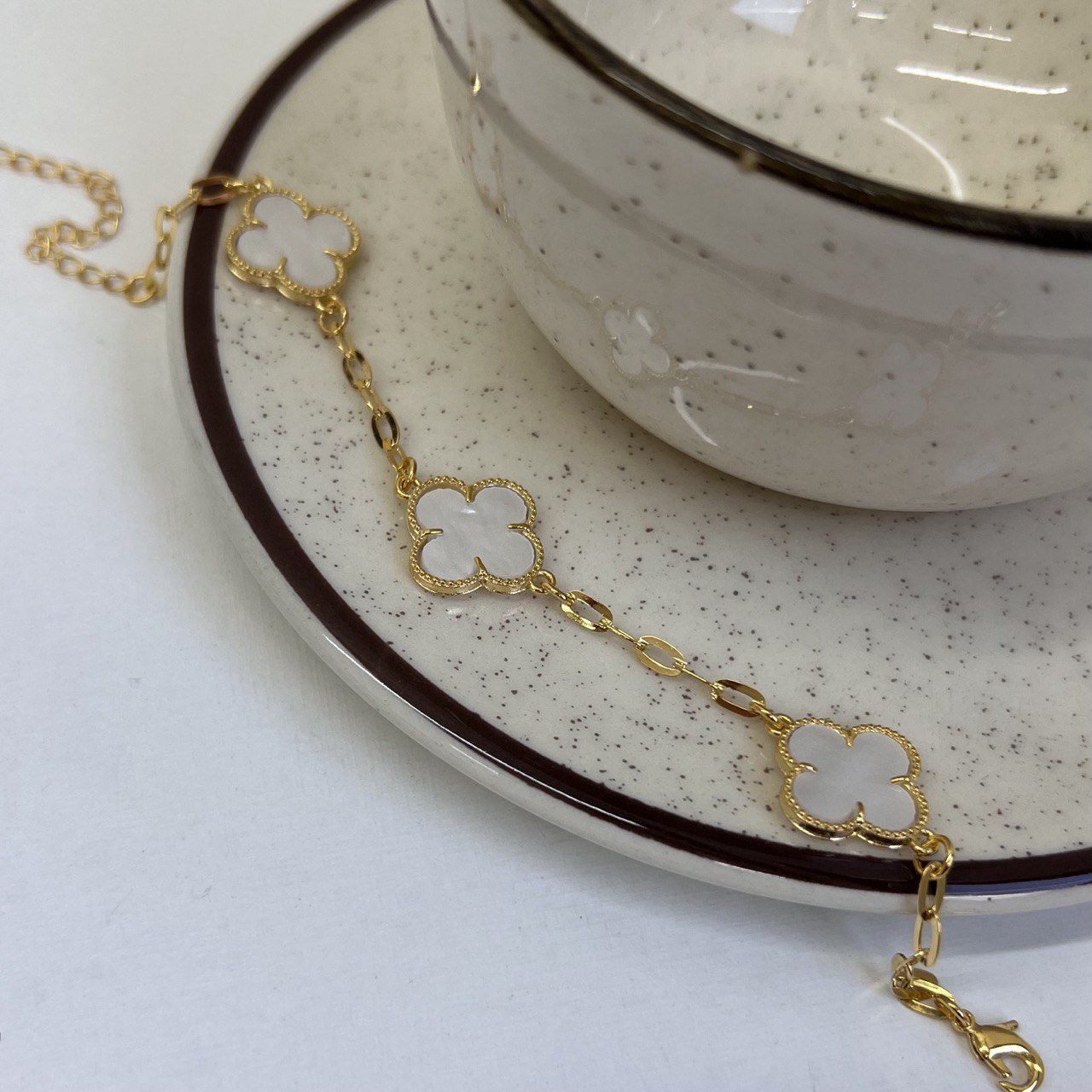 Pulseira Trevo Resinada Unissex Banho Ouro 18k